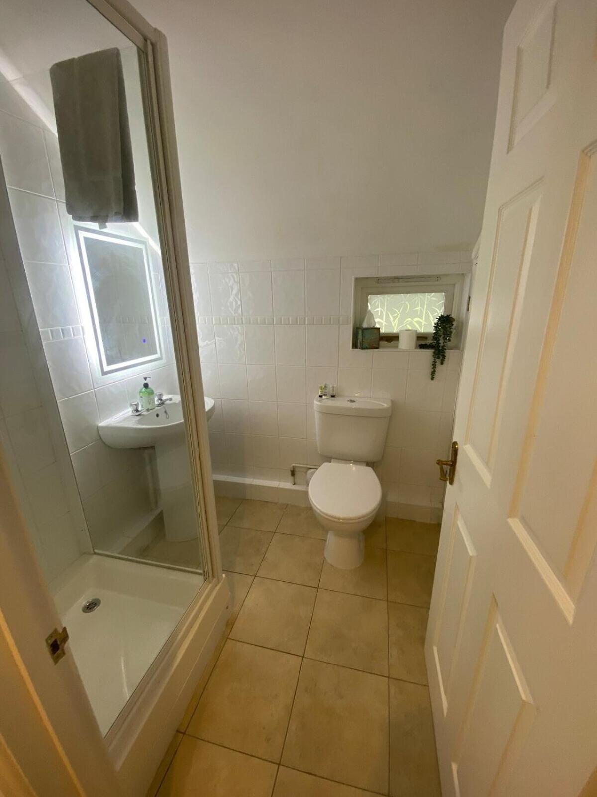Private Entry Guesthouse Hideaway Hordle 외부 사진