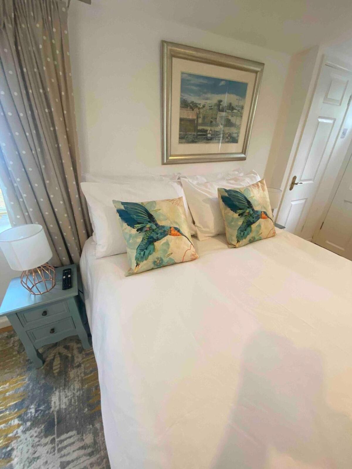 Private Entry Guesthouse Hideaway Hordle 외부 사진