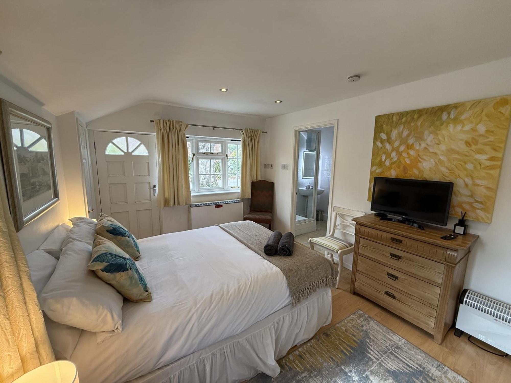 Private Entry Guesthouse Hideaway Hordle 외부 사진