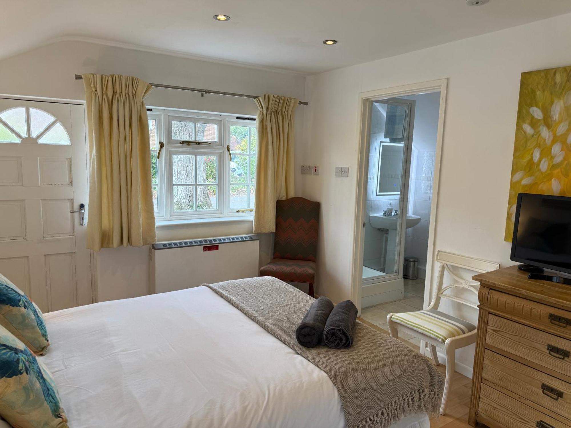Private Entry Guesthouse Hideaway Hordle 외부 사진